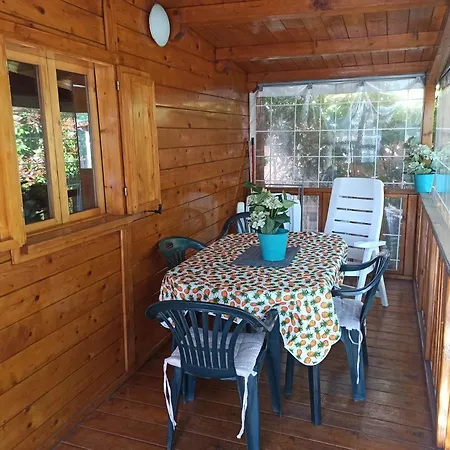 Chalet Seaesta Idillico Lago Di Lugano * פורלצה